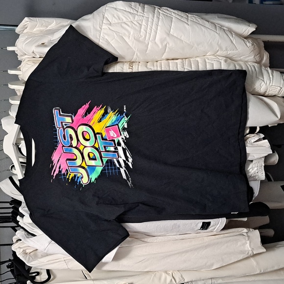 Nike "Just Do It" T-shirt Size Medium - Picture 1 of 2
